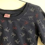 LA Kitty Blue/White/Red Bow Scoop Neck Pullover Top/Sweater. Size Small Photo 1
