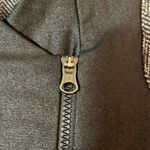 Lululemon on Emerge Renewed jacket size 2 Photo 5