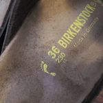 Birkenstock  Brown Chic Feminine Summer Patent Leather Arizona Narrow Size 36 Photo 3