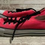 Converse  All Star Low Shoes 
Women’s 7 Men’s 5
Hot Pink Photo 7