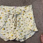 Lottie Moss  shorts xs Photo 3