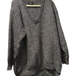 Vintage Classique black and silver Knit V Photo 0