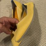 Rothy's  Mustard Yellow WOMENS W8/5Pointed Flats Photo 5