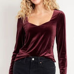 Old Navy NWT  Women’s Velvet Long Sleeve Top, Size Large Photo 0