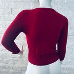White House | Black Market  Sweater Pullover long sleeve V-Neck Color Red. Size L Photo 3