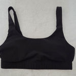Vuori  Daily Bra Black Yoga Gym Sports Bra XS Pads Included Photo 0