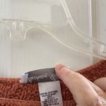 FINAL MARKDOWN Fashion Avenue Sweater medium Photo 3