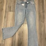 Celebrity Pink  Size 4 cropped capri, waist is 13, inseam is 25 Photo 0