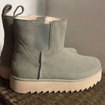 UGG Womens  Chelsea platform boots 10 Photo 5