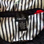 Rue 21 Cherry top Photo 2