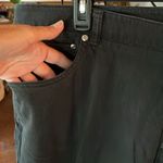 Jones New York ✝️✝️✝️BOGOHO ✝️✝️✝️ Black Capris Photo 2