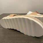 Frye NWOT  & Co Evie 2 Band Suede Leather Sandals Beachy Tan Womens Size 11 Photo 6