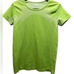 Everlast  Sport Lime Womens Pullover Top Size M Photo 0