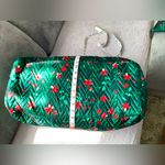Lightweight spacious travel bag💚❤️🤍 Green Photo 3