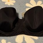 Sleek Black Strapless Bra Size undefined Photo 0