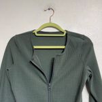 Alo Yoga Dark Cactus Green Ribbed Stardust Jacket Sz M Photo 2