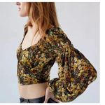 Urban Outfitters NEW Elowen Floral Cropped Blouse M Photo 6