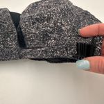 Victoria's Secret  VSX Sport Cross Wrap Wired Sports Bra Size 34D Photo 4