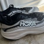 Hoka Sky Flow Photo 0