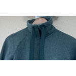 Lululemon &go Take Photo 2