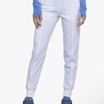Cherokee Infinity White scrubs Photo 4