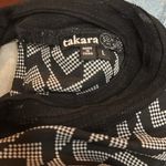 Takara  3/4 SLEEVE TOP BLACK AND WHITE CHEVRON SIZE large Photo 8