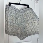 Cato Plus Size 22/24 Paisley Flowy Hi Rise Lightweight Lined Summer Beach Shorts Photo 2