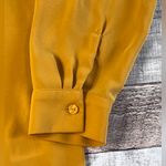 Jones New York  Mustard Yellow Crepe Tunic Blouse SMALL Corpcore City Girl Preppy Photo 3