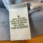 Orvis  women’s short sleeve V-neck top size small cotton/poly Photo 4