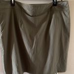 Tilley of Canada Khaki Green Textured Mini Skort sz 16 waist =39" EUC Photo 4