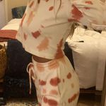 Le lis Matching Sweatshirt/sweatpants Set Photo 0