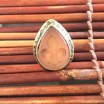 Silpada  KR Collection Fleur De Lis Brass & Resin Ring Size 7 Photo 3