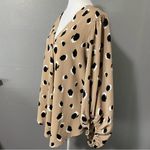 JODIFL  abstract leopard print tan billowy poet sleeve V-neck tunic blouse shirt Photo 3