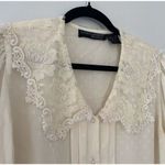 Counterparts Vintage  Petites Ivory Blouse Lace Collar Pearl Button Cuffs Size 10 Photo 2