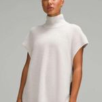 Lululemon NWT!! Merino Wool-Blend Sweater Vest
Heathered Bone Photo 0