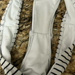 Hollister RIBBED V-FRONT HIGH-LEG CHEEKIEST BIKINI BOTTOM Striped Beach XS Photo 5