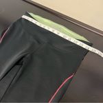 New Balance  Yoga pants capri ,size small , black Photo 5