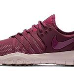 Nike  Free TR 7 'Tea Berry’ Color Rare Color EUC 904651-603 Serial Photo 8