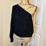 Women's Sweater Solid One Shoulder Sweater Size M Black Size M Photo 1