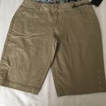 One 5 One   ladies shorts  size 8 Photo 2