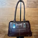 Tignanello chocolate Brown Leather Shoulder Bag multi pocket magnetic closure Photo 3