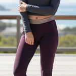 Victoria's Secret Victoria’s Secret Purple Athletic Lounge Capri Leggings with Grommet Detail Sz M Photo 0