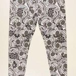 Hot Topic Sugar Skulls Leggings Black Grey White Leggings Sz XXL Made in the USA Photo 0