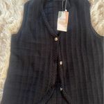 Elegant Black Button Photo 1