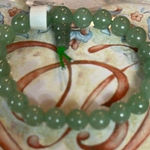 Jade Colored Glass Elastic Stretch Bracelet Green Photo 0