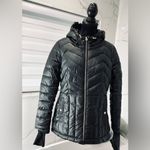 Jessica Simpson Stylish  puffer jacket 🖤🖤 Photo 3