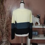 Arizona Jeans Arizona Size Large Acrylic Yellow Grey Gray Black Sweater Shorter Length Knit Photo 1