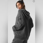 Alo Yoga  NWT New Class Cashmere Hoodie Platinum Grey Size S Kangaroo pocket Photo 1