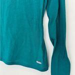 The North Face vapor wick long sleeve Photo 1