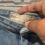 Free People  Women’s Raw Hem Ankle Jeans Well Worn size 31 Photo 2